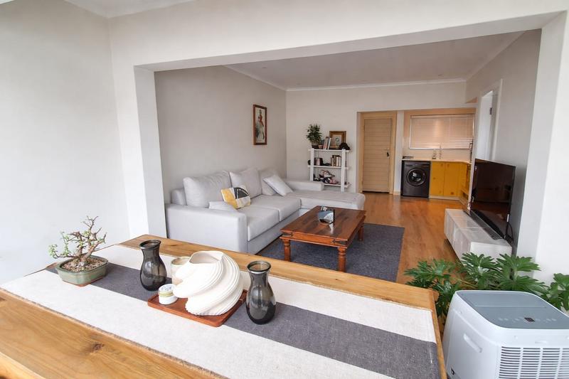 1 Bedroom Property for Sale in Green Point Western Cape